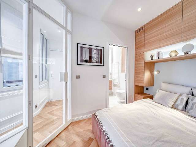 1-bedroom apartment for rent in Les Halles, Paris. - View 6