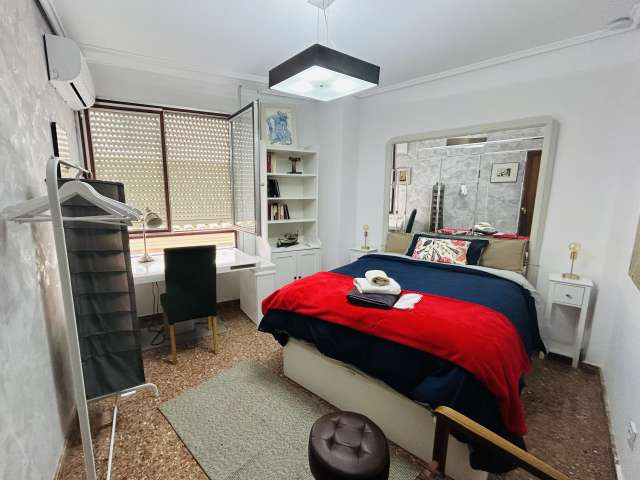 1 room of 165m² in Llíria
