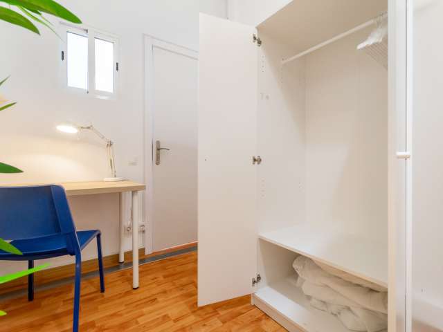 1 room of 23m² in Barcelona photo 10