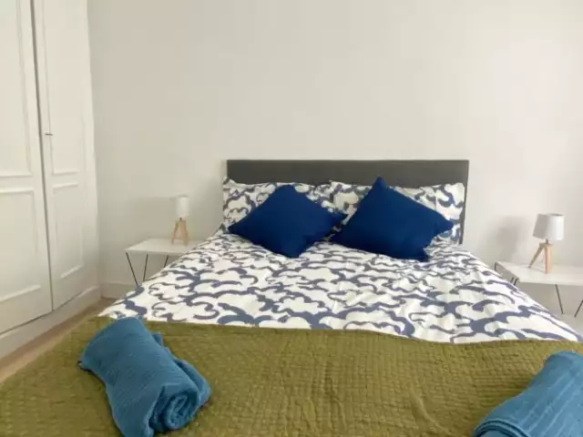 Room for rent in 4-bedroom apartment in Bilbao