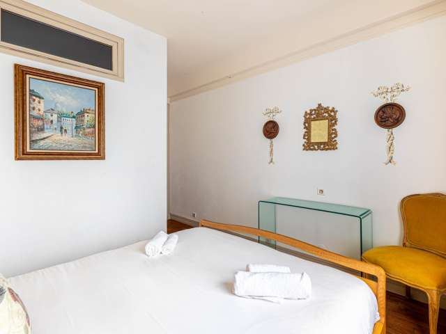 2-bedroom apartment for rent Montorgueil Saint-Denis - More