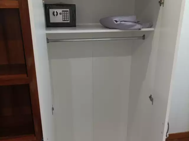 Pokój do wynajęcia w mieszkaniu z 8 sypialniami w Latina, Latina