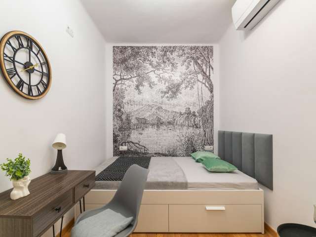 1 room of 78m² in Barcelona photo 2