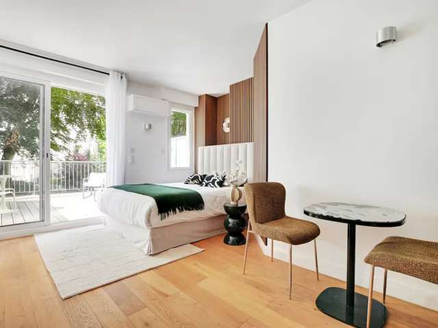 Studio for rent in Muette-Sud, Paris - View 3