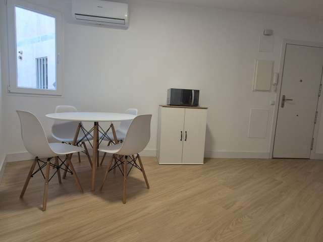 1 room of 85m² in Madrid photo 4