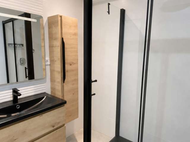 1 room of 93m² in Alicante photo 12