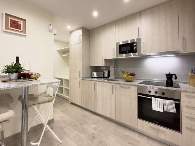2-bedroom apartment for rent in La Barceloneta, Barcelona - View 5