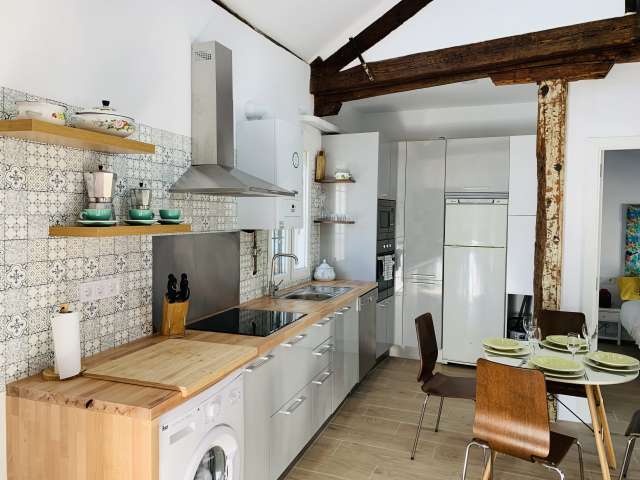 2-bedroom apartment for rent in Embajadores, Madrid - View 5
