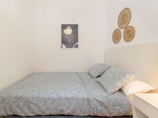 1 room of 23m² in Barcelona photo 8