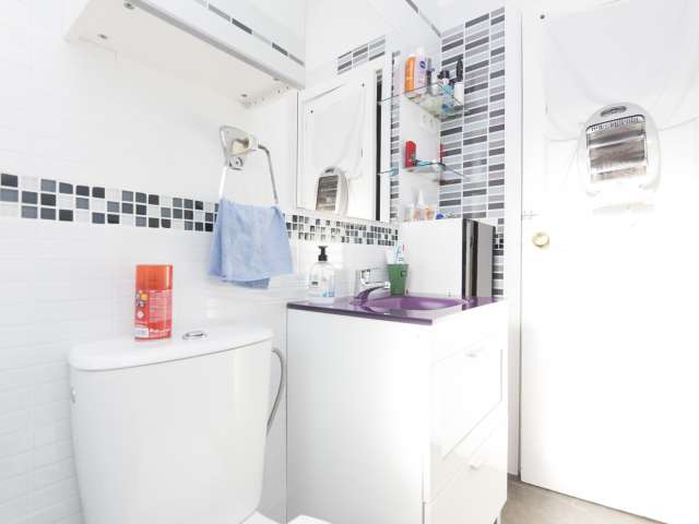 1 room of 72m² in Madrid photo 14