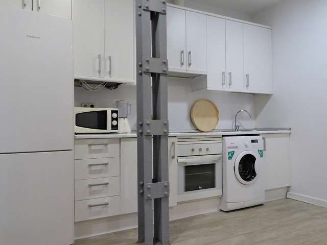 1 room of 48m² in Madrid photo 7