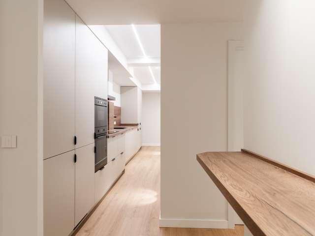 1 room of 136m² in Madrid photo 4