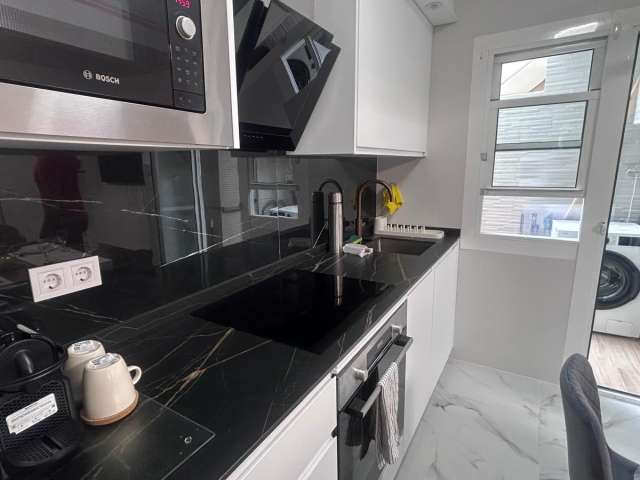 1 room of 93m² in Alicante photo 16