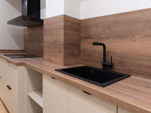 1 room of 136m² in Madrid photo 3