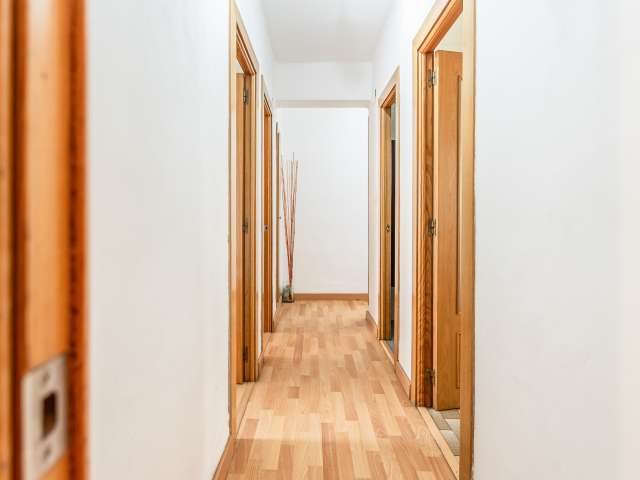3-room apartment of 89m² in Valencia photo 13