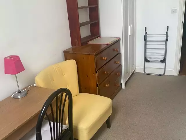 Stanza in affitto in casa con 3 camere da letto, Willesden, Londra
