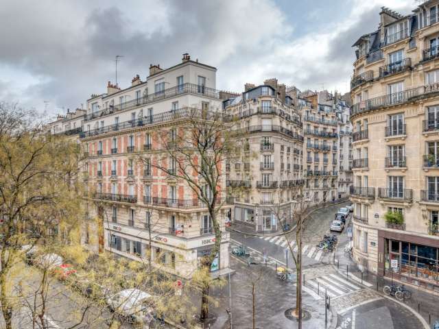 2-bedroom apartment for rent in Paris - View 6