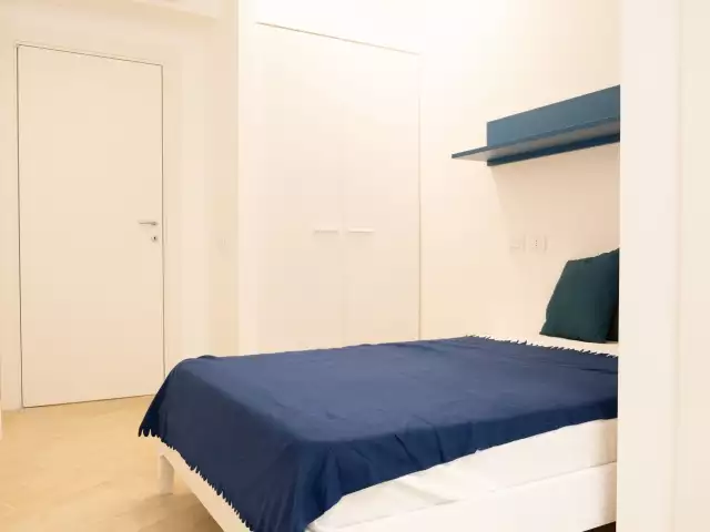 Pokój do wynajęcia w mieszkaniu z 5 sypialniami w Rzymie