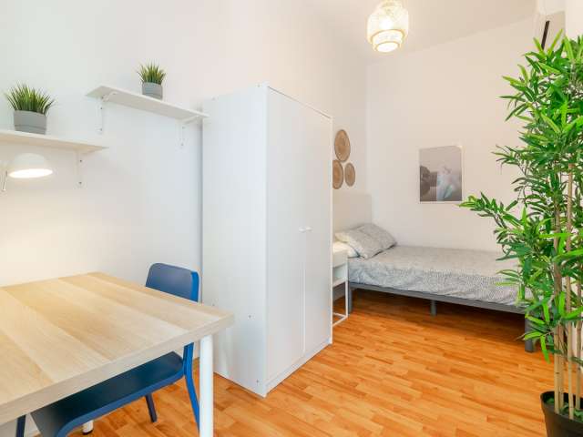 1 room of 23m² in Barcelona photo 12