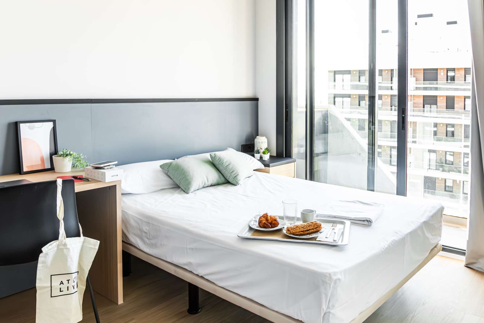 Rooms for rent in a residence in Mataró, Barcelona (ref 982256