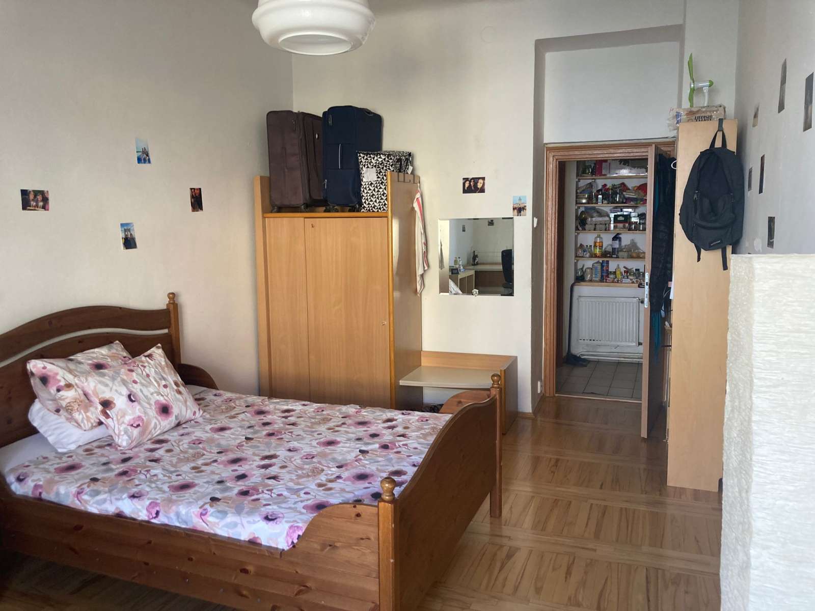 Room in shared apartment in Praha 2