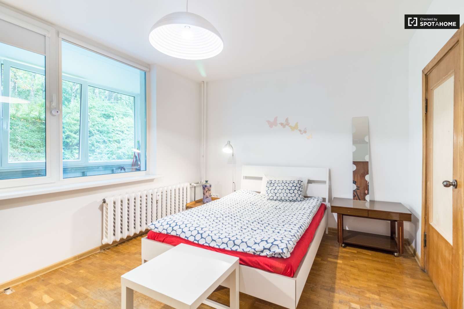 Room in a shared 5-bedroom flat for rent in Vilnius