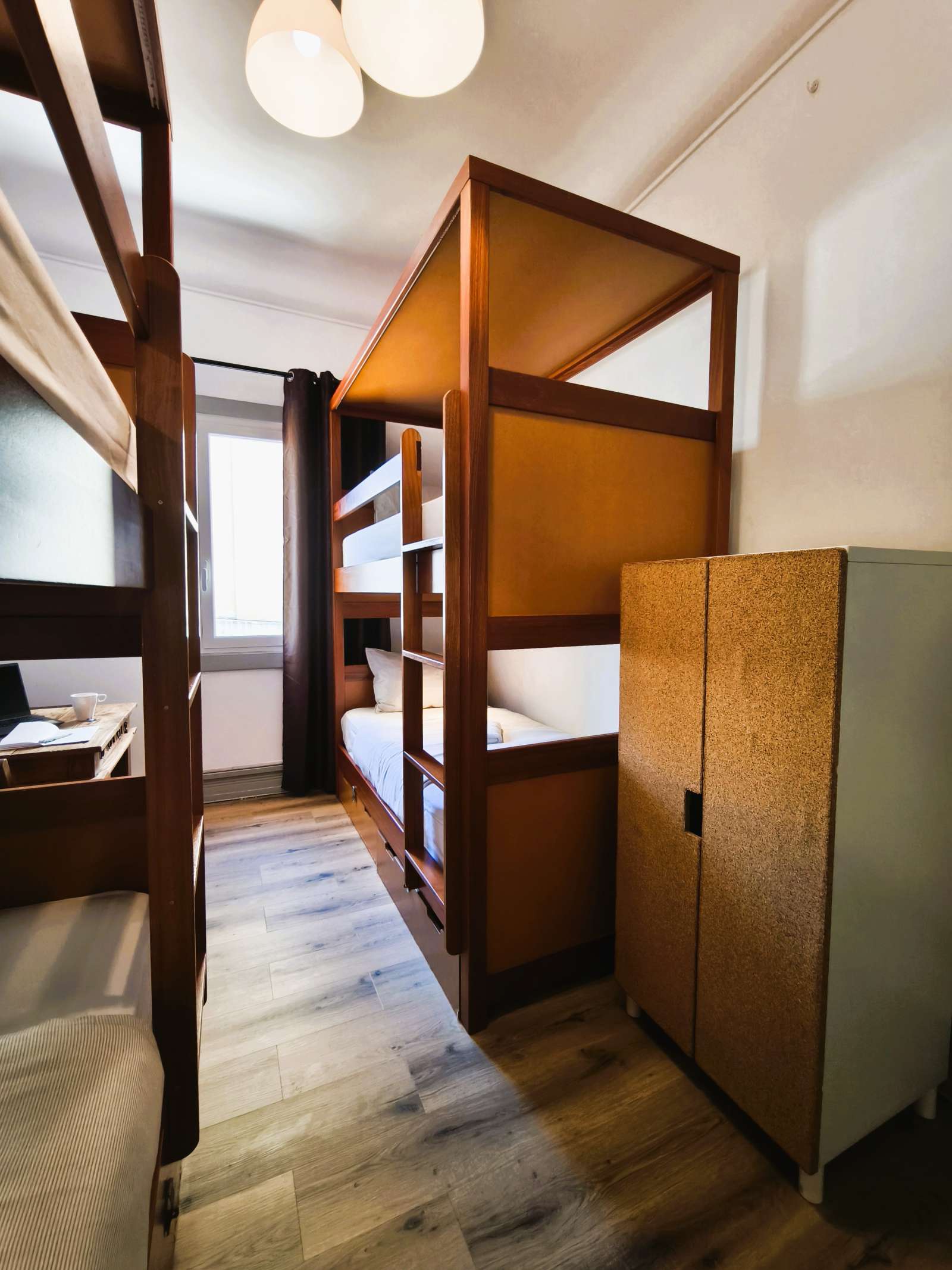 Room in shared 9-bedroom apartment, Lisbon
