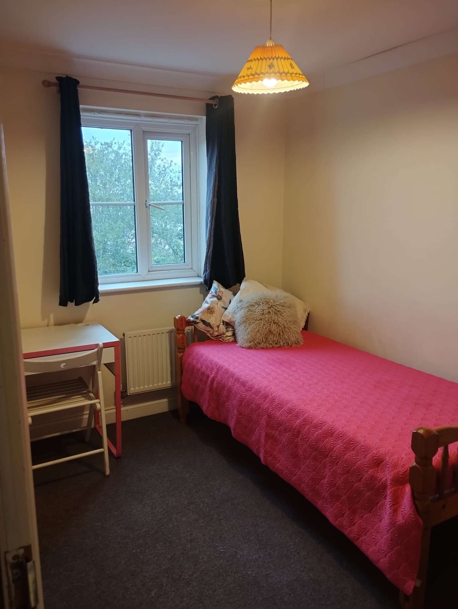 Room in a shared flat for rent in Purfleet, London