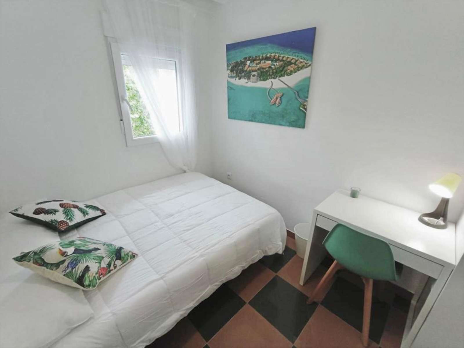 Room shared for rent in Casería de Montijo, Granada