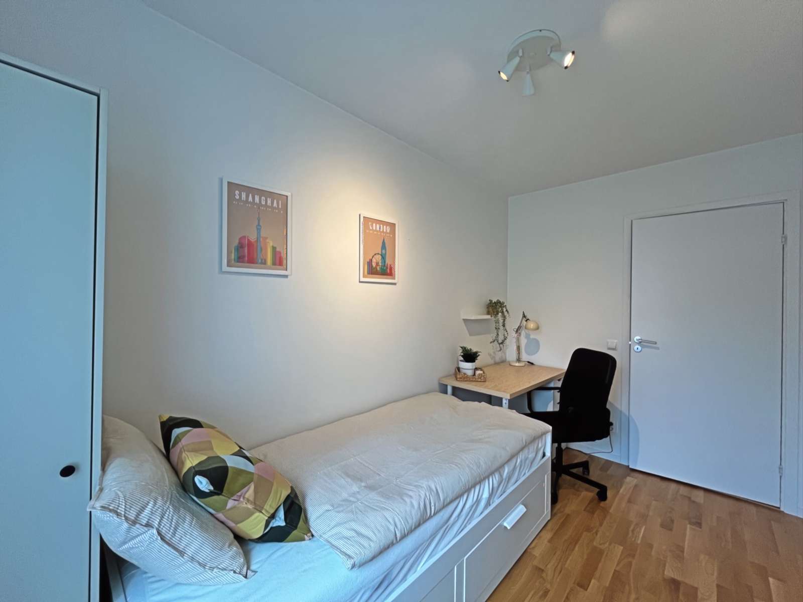 Room in shared apartment in Barkarby