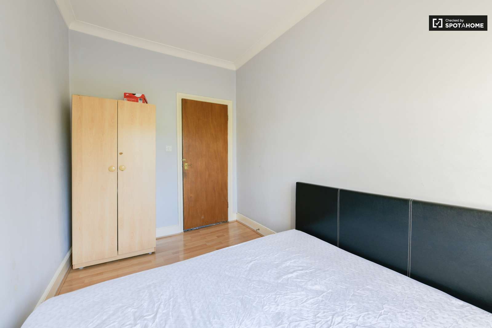 Sunny room to rent in Harringay, London