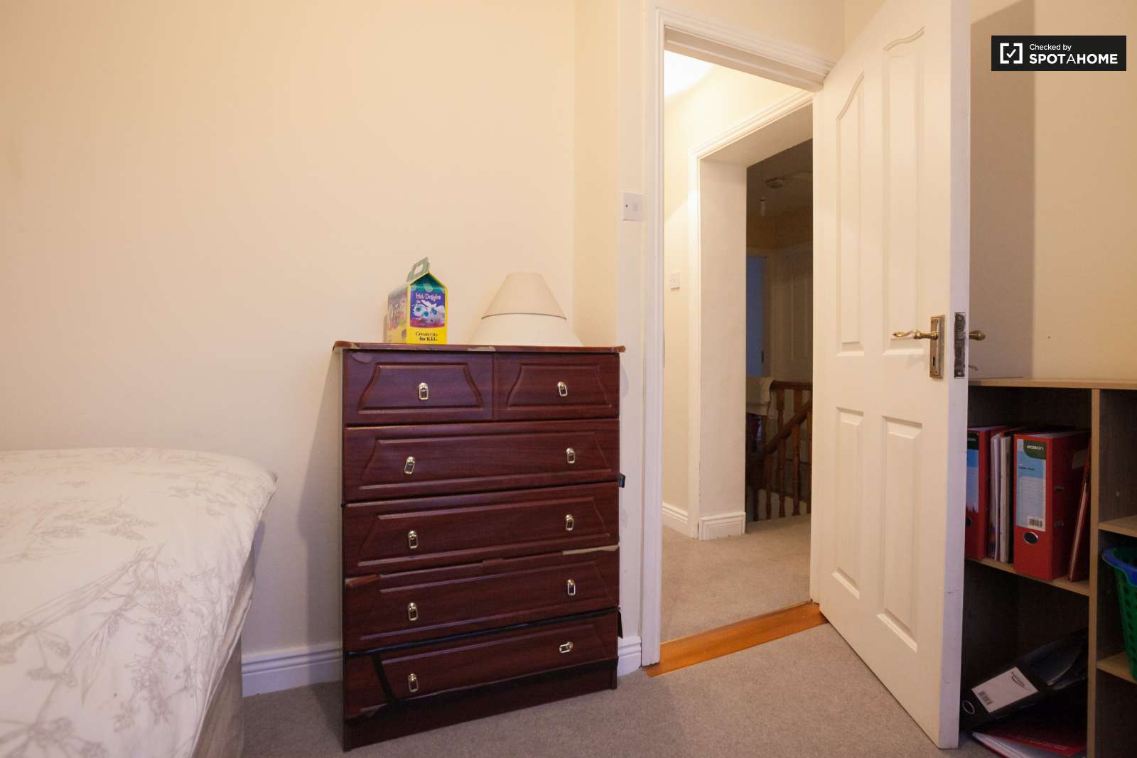 Room for rent in 5-bedroom house in Donaghmede, Dublin