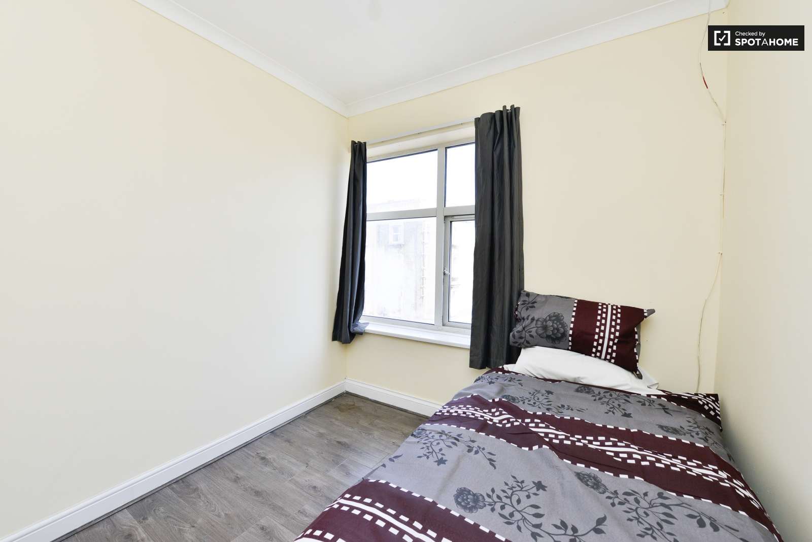 Cosy room to rent in Kilburn, London